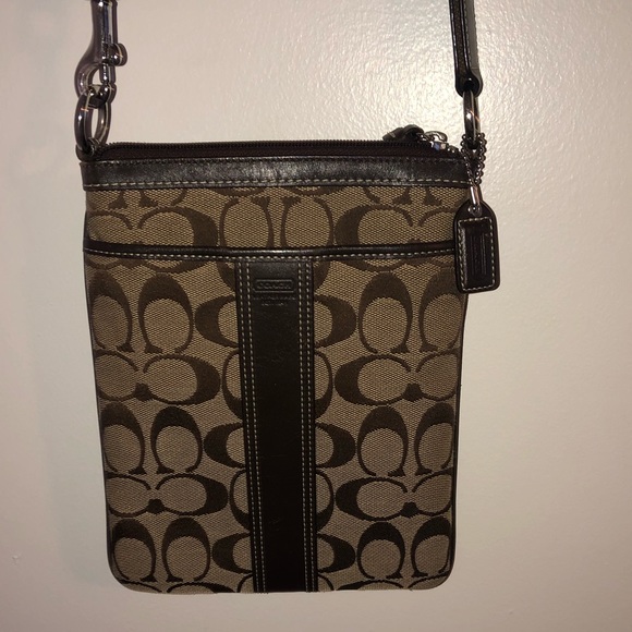 Coach Crossbody Bag - Picture 1 of 5